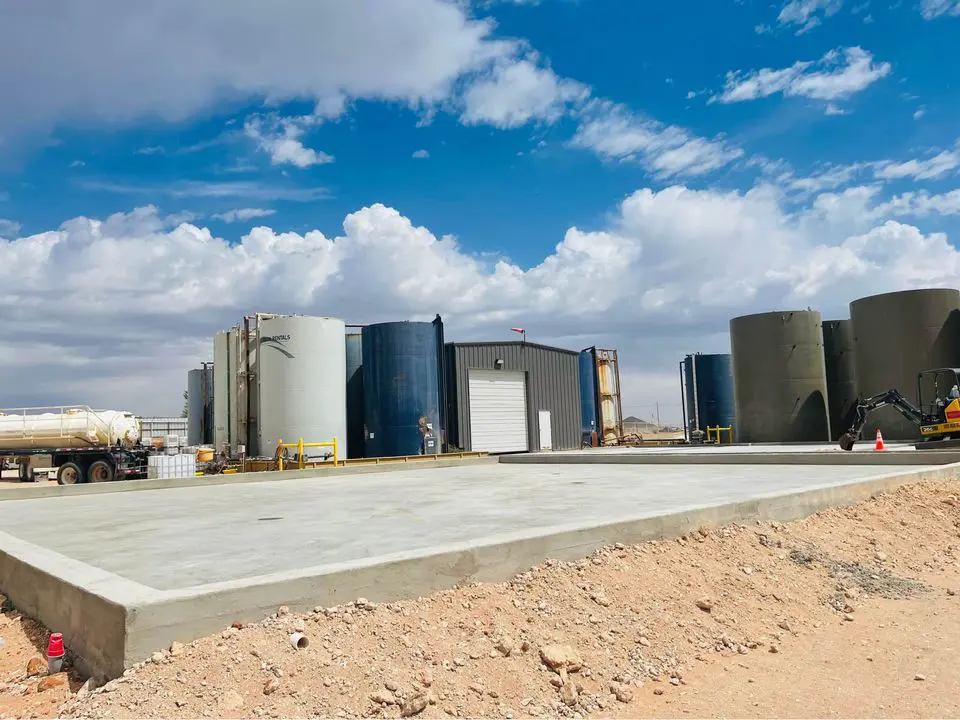 commercial concrete parking lot installed by Berdoo Concrete in California